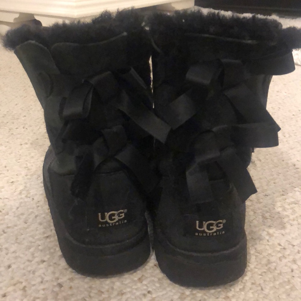 UGGS BAILEY BOW